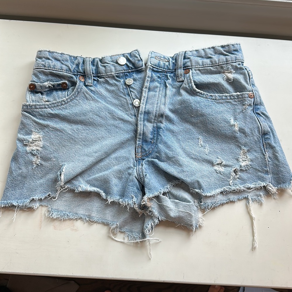 Zara Jean Shorts- size 4
